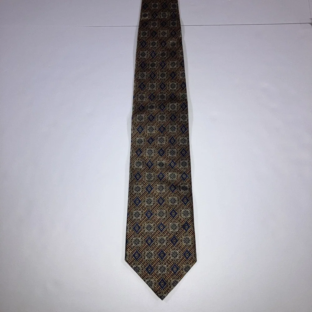 Jos A Bank Signature Gold Silk Tie Gold Blue Medallion Handmade in USA Ltd‎ Ed